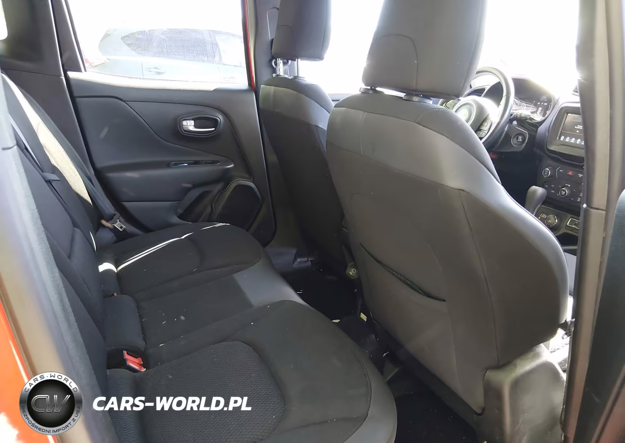 2020 Jeep Renegade Altitude 4X4 VIN:ZACNJBB13LPK95045 - 8