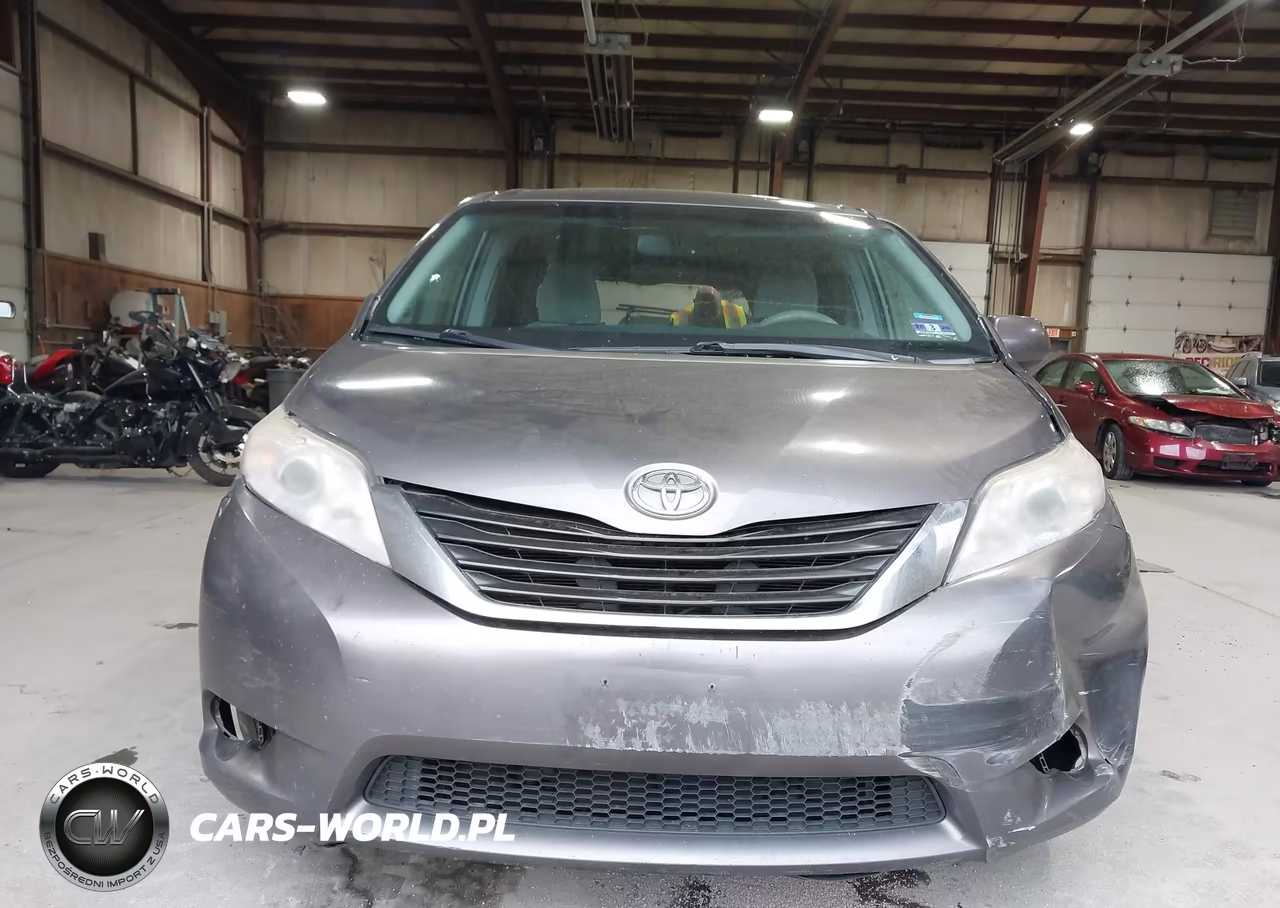 2013 Toyota Sienna Le V6 8 Passenger VIN:5TDKK3DC3DS344546 - 12