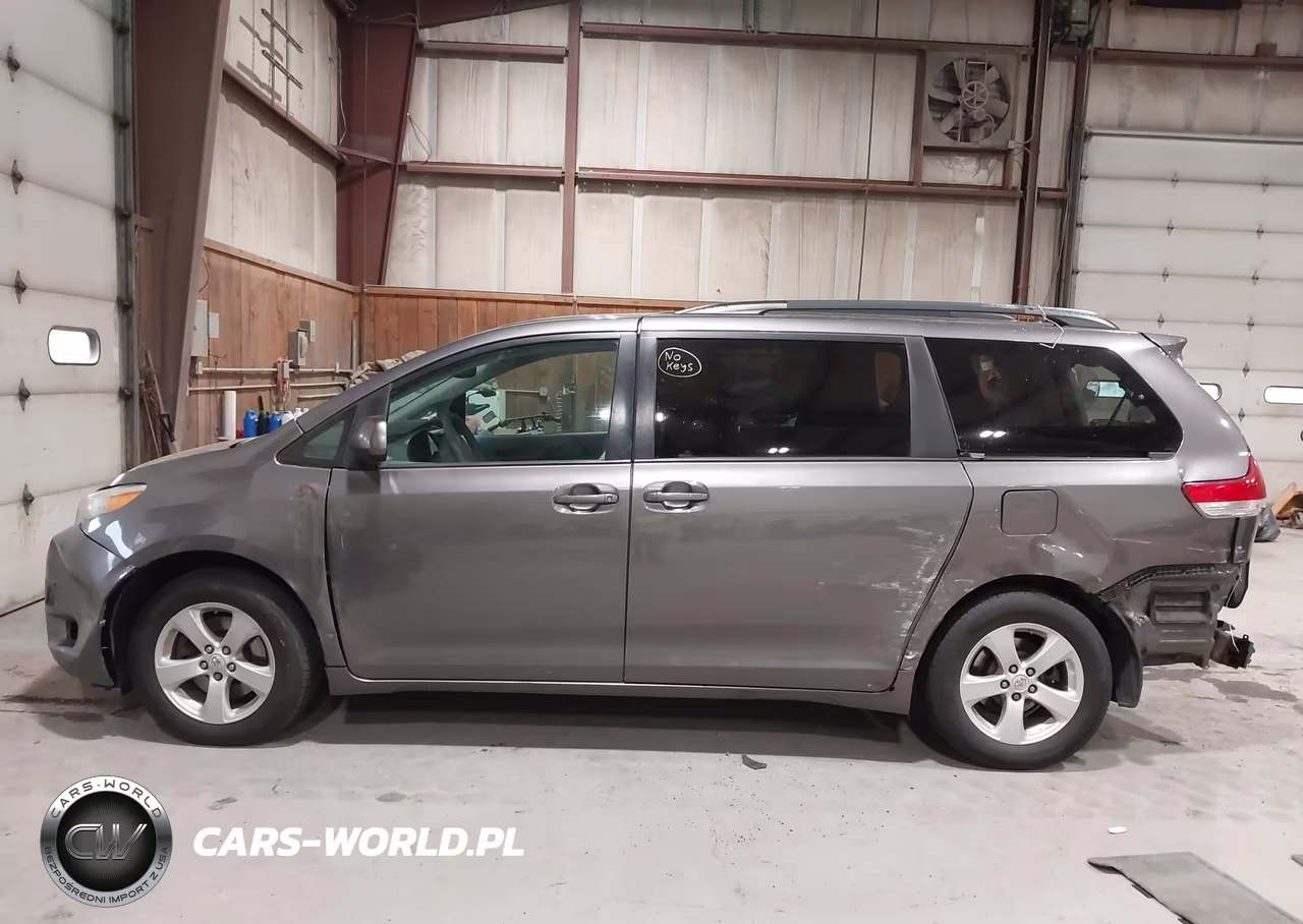 2013 Toyota Sienna Le V6 8 Passenger VIN:5TDKK3DC3DS344546 - 14
