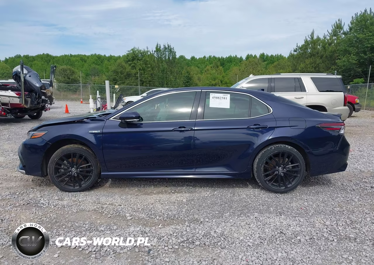 2021 Toyota Camry Xse Hybrid VIN:4T1K31AK3MU029458 - 14