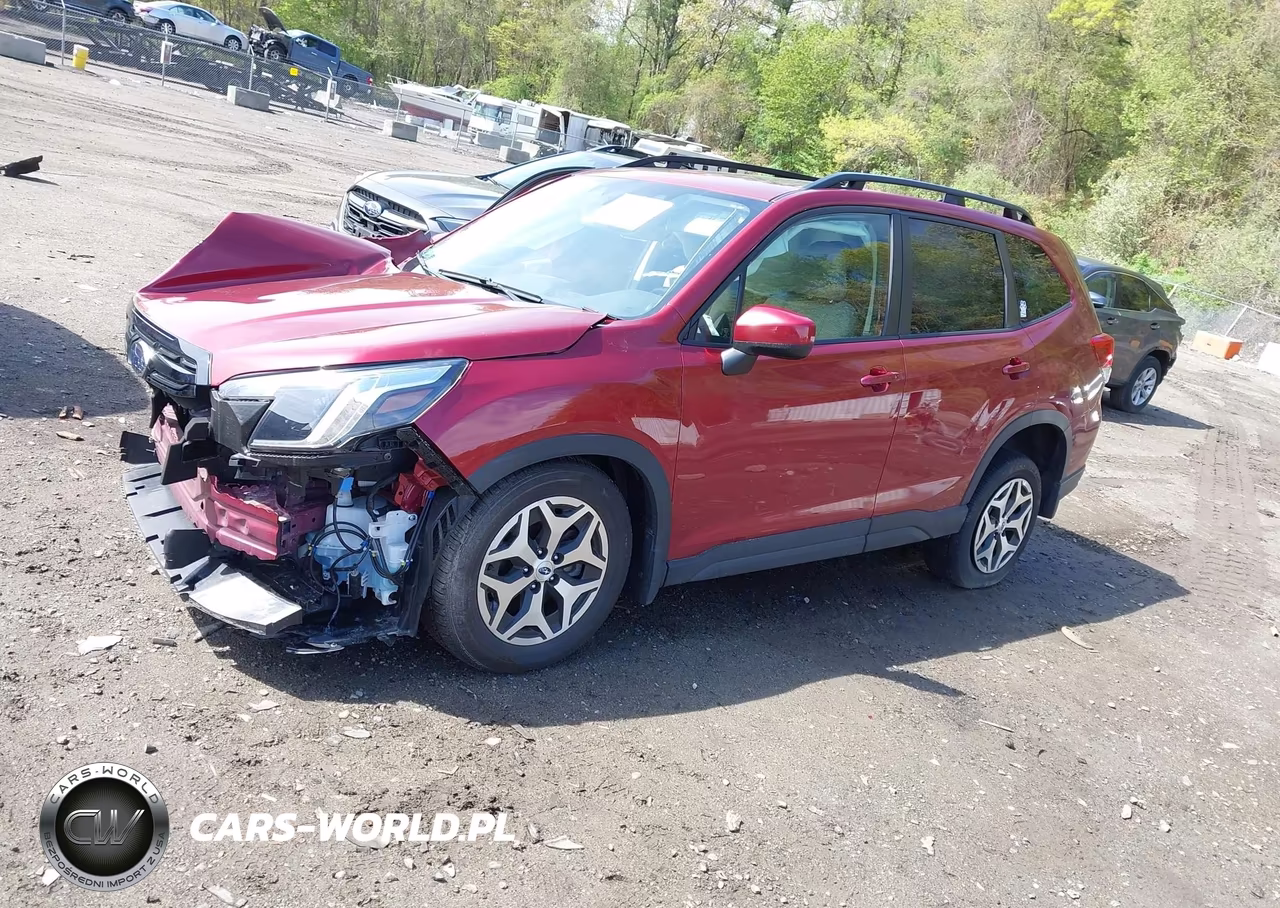 2024 Subaru Forester Premium VIN:JF2SKADC0RH495782 - 2