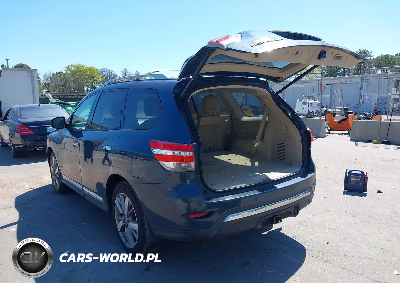 2014 Nissan Pathfinder Hybrid Platinum VIN:5N1CR2MM0EC660424 - 3