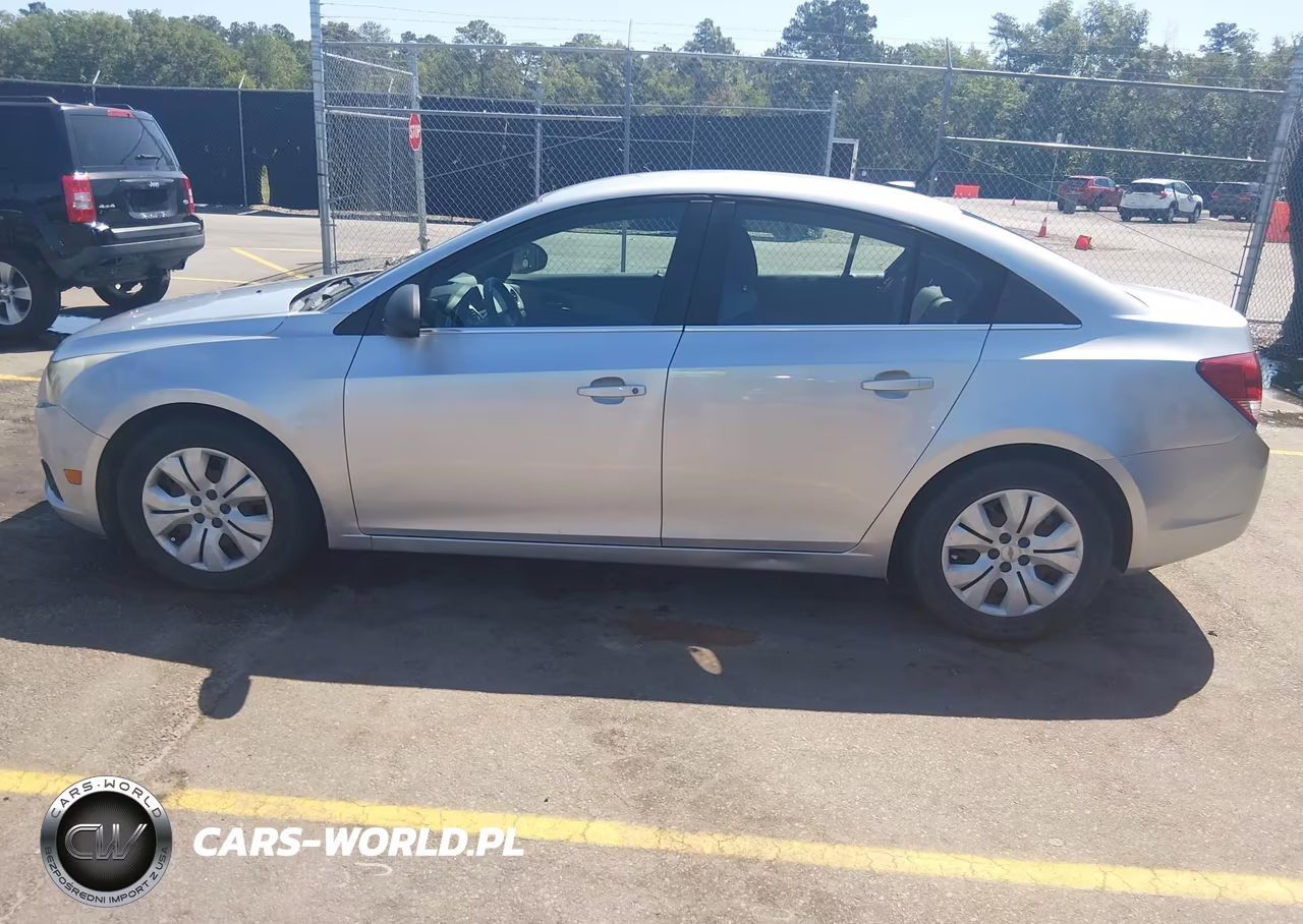 2012 Chevrolet Cruze Ls VIN:1G1PC5SH0C7272901 - 14