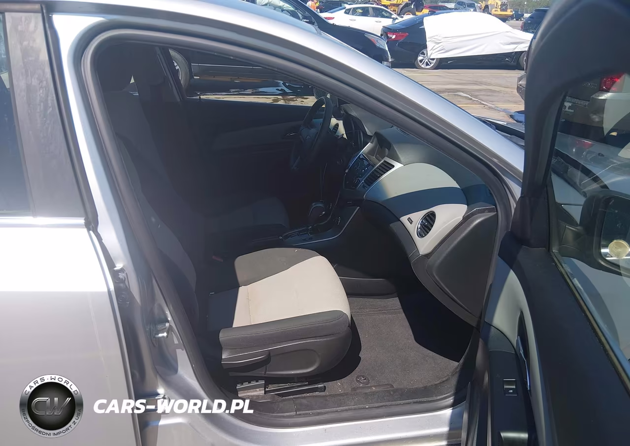 2012 Chevrolet Cruze Ls VIN:1G1PC5SH0C7272901 - 5
