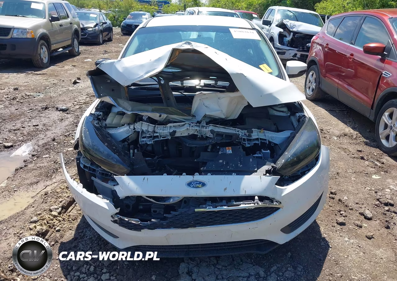 2016 Ford Focus Se VIN:1FADP3K24GL397028 - 12
