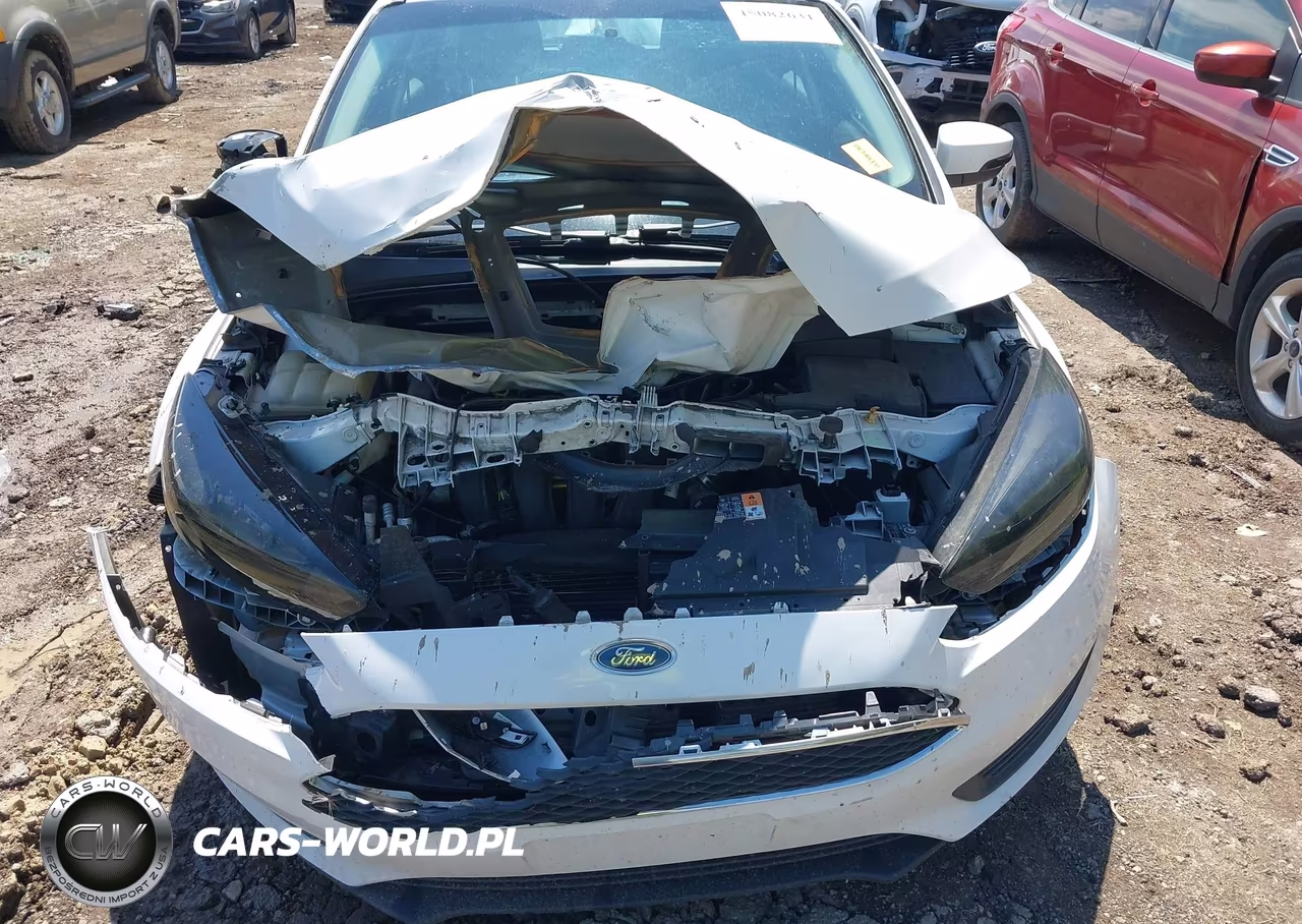 2016 Ford Focus Se VIN:1FADP3K24GL397028 - 6