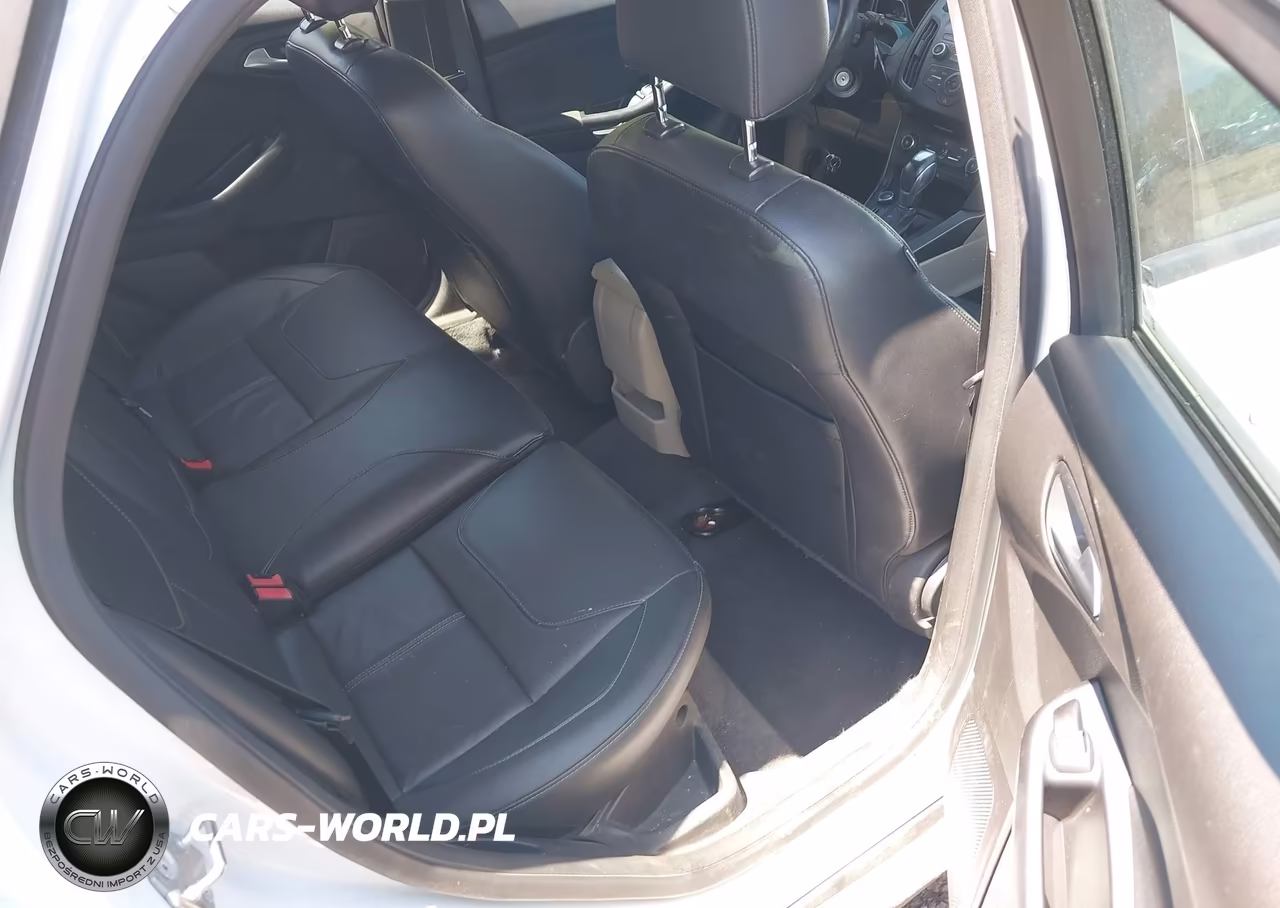 2016 Ford Focus Se VIN:1FADP3K24GL397028 - 8