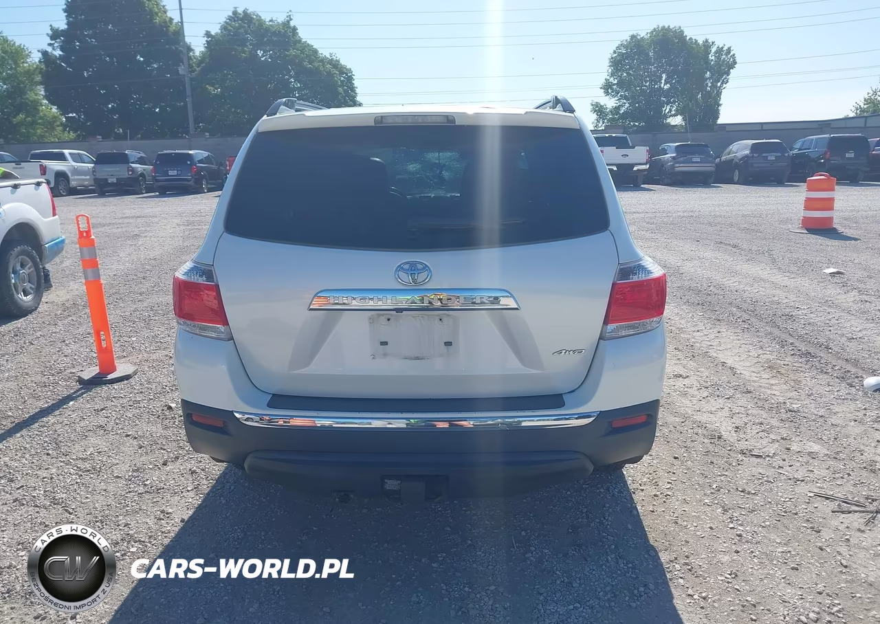 2013 Toyota Highlander Se V6 VIN:5TDBK3EHXDS201183 - 17