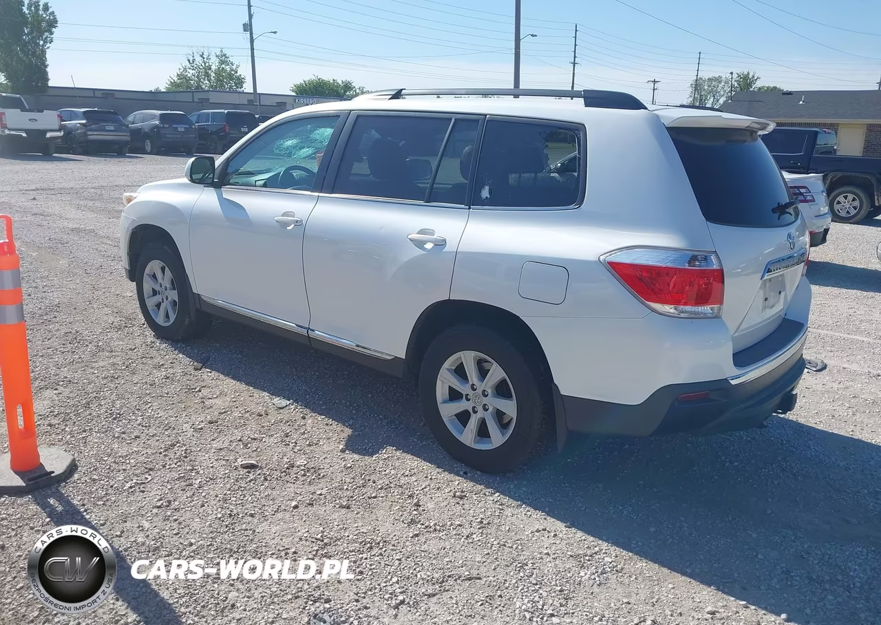 2013 Toyota Highlander Se V6 VIN:5TDBK3EHXDS201183 - 3