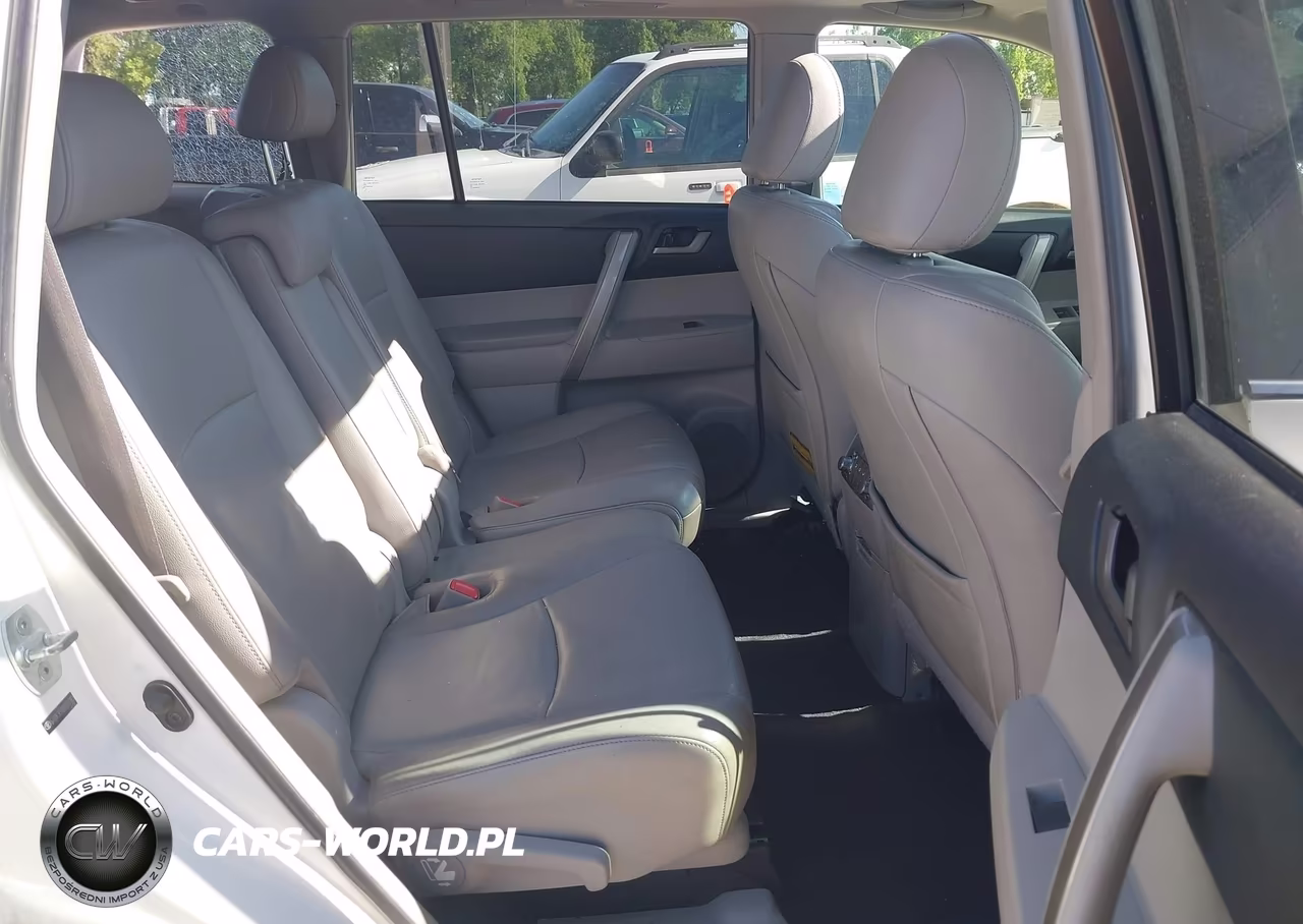 2013 Toyota Highlander Se V6 VIN:5TDBK3EHXDS201183 - 8