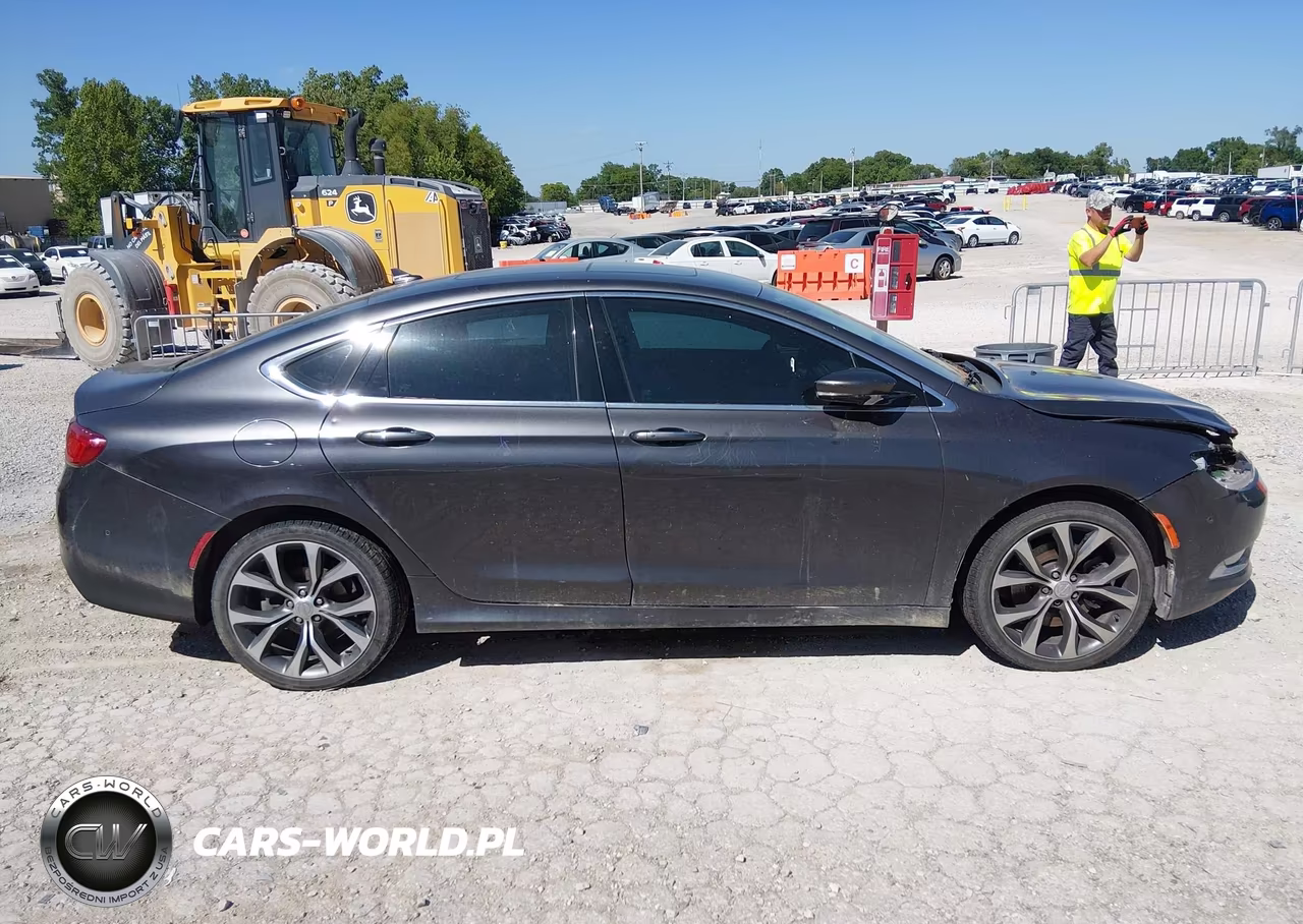 2015 Chrysler 200 C VIN:1C3CCCEG7FN530218 - 13