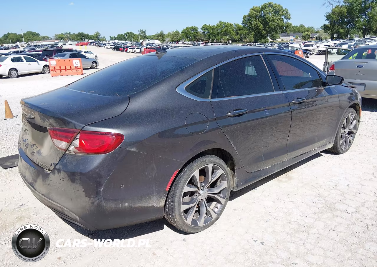 2015 Chrysler 200 C VIN:1C3CCCEG7FN530218 - 4
