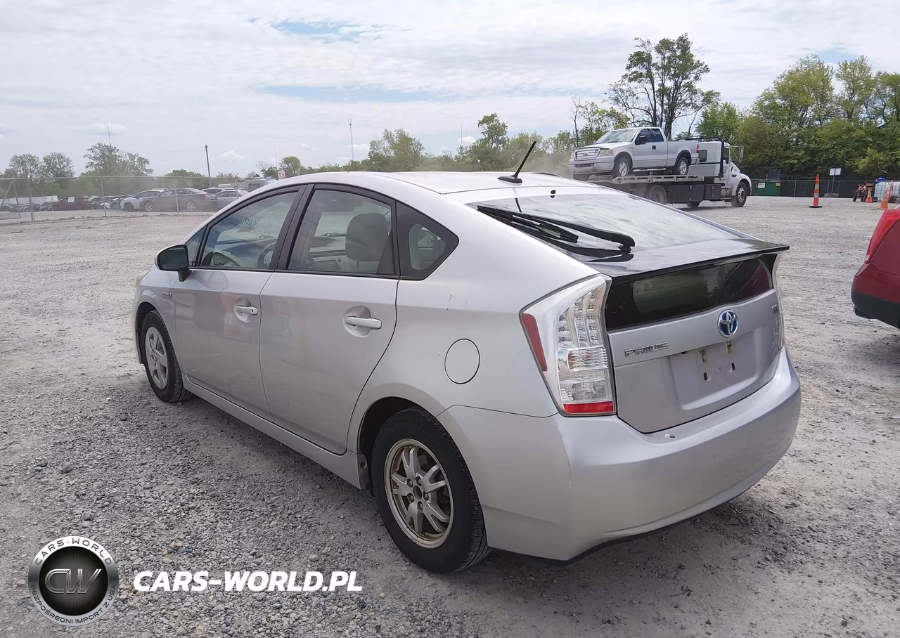 2011 Toyota Prius Three VIN:JTDKN3DU1B5349957 - 3