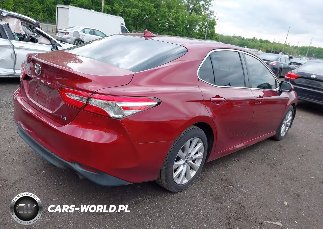2019 Toyota Camry Le VIN:4T1B11HK8KU762291 - 4