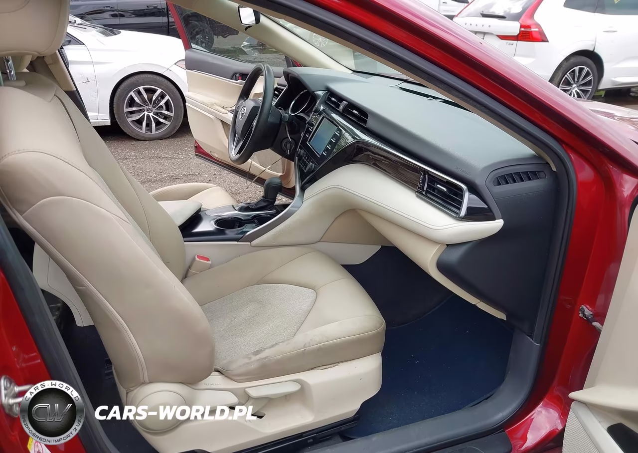 2019 Toyota Camry Le VIN:4T1B11HK8KU762291 - 5