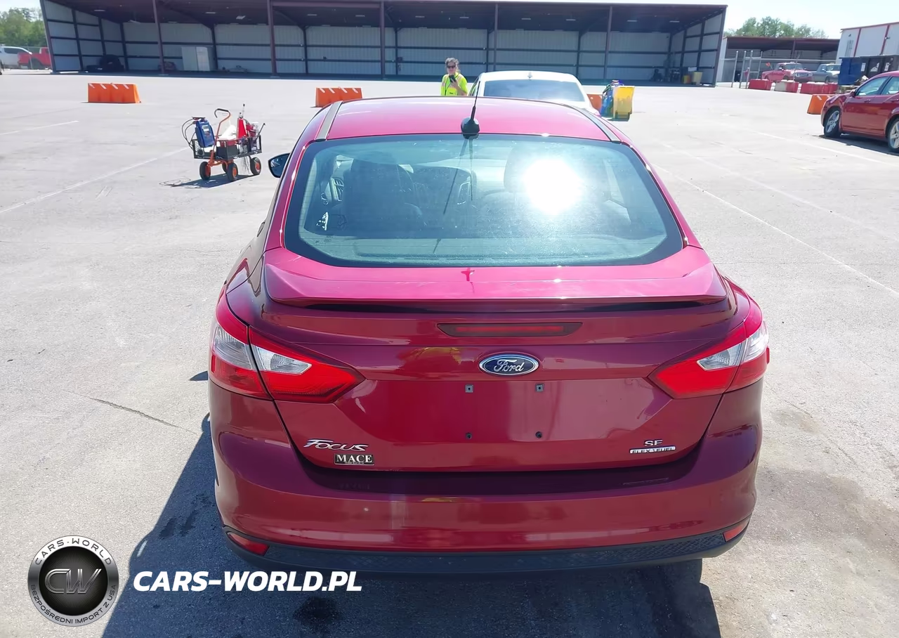 2014 Ford Focus Se VIN:1FADP3F28EL217783 - 16