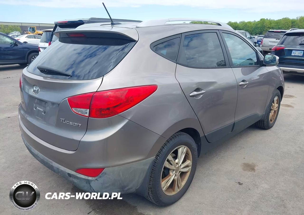 2012 Hyundai Tucson Gls VIN:KM8JU3AC4CU402924 - 4