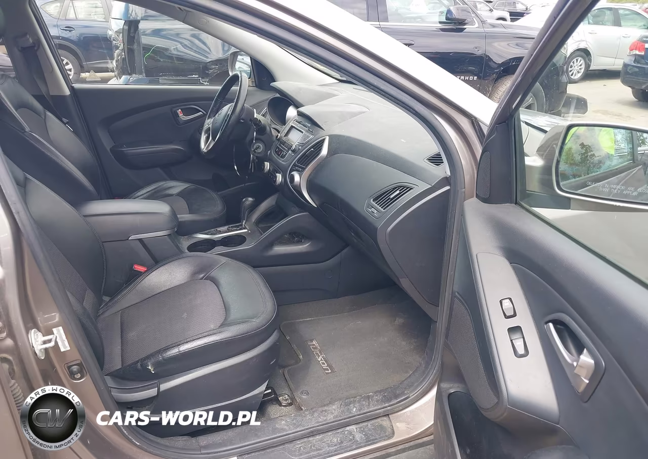 2012 Hyundai Tucson Gls VIN:KM8JU3AC4CU402924 - 5