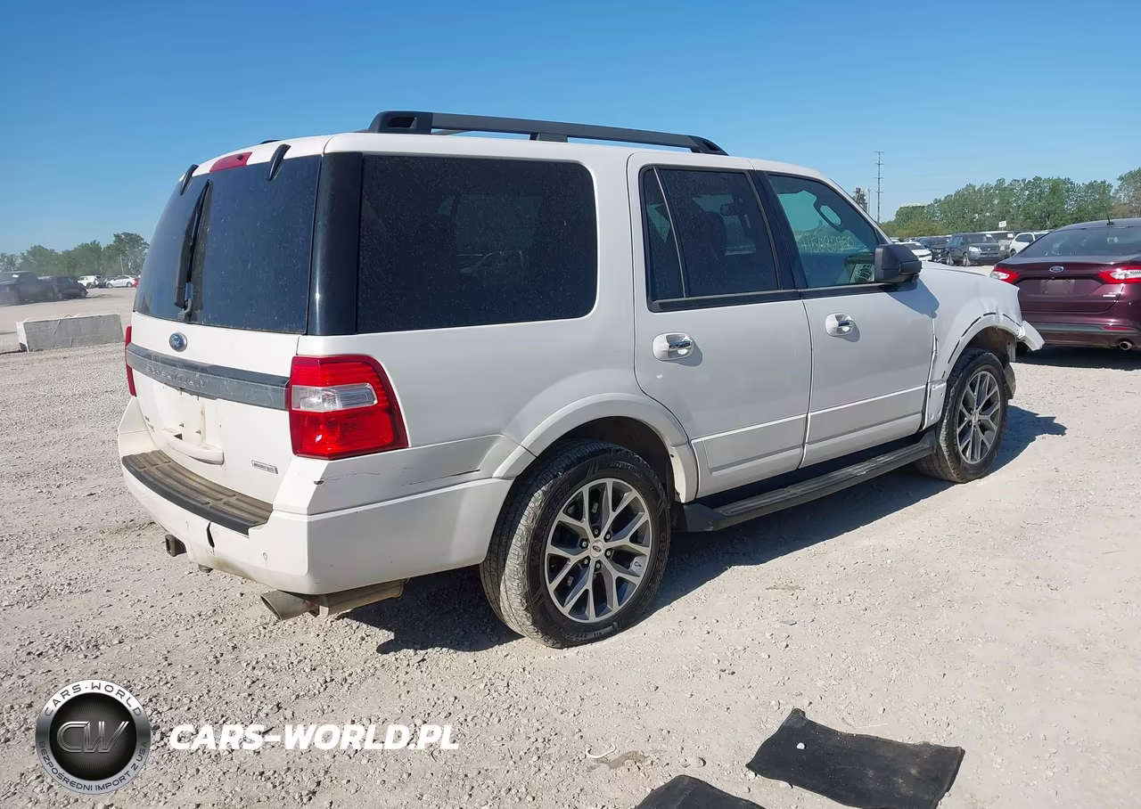 2015 Ford Expedition Xlt VIN:1FMJU1JTXFEF30877 - 4