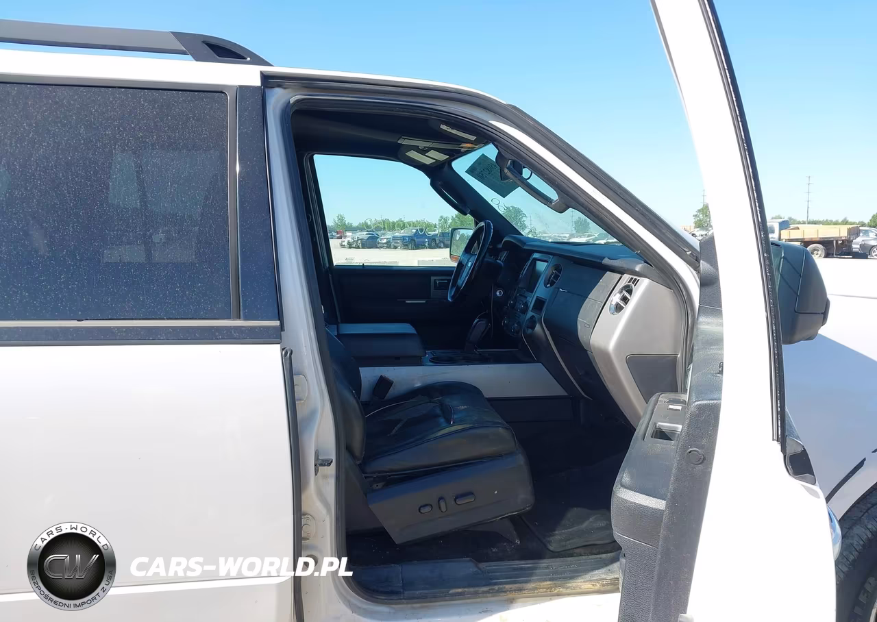 2015 Ford Expedition Xlt VIN:1FMJU1JTXFEF30877 - 5