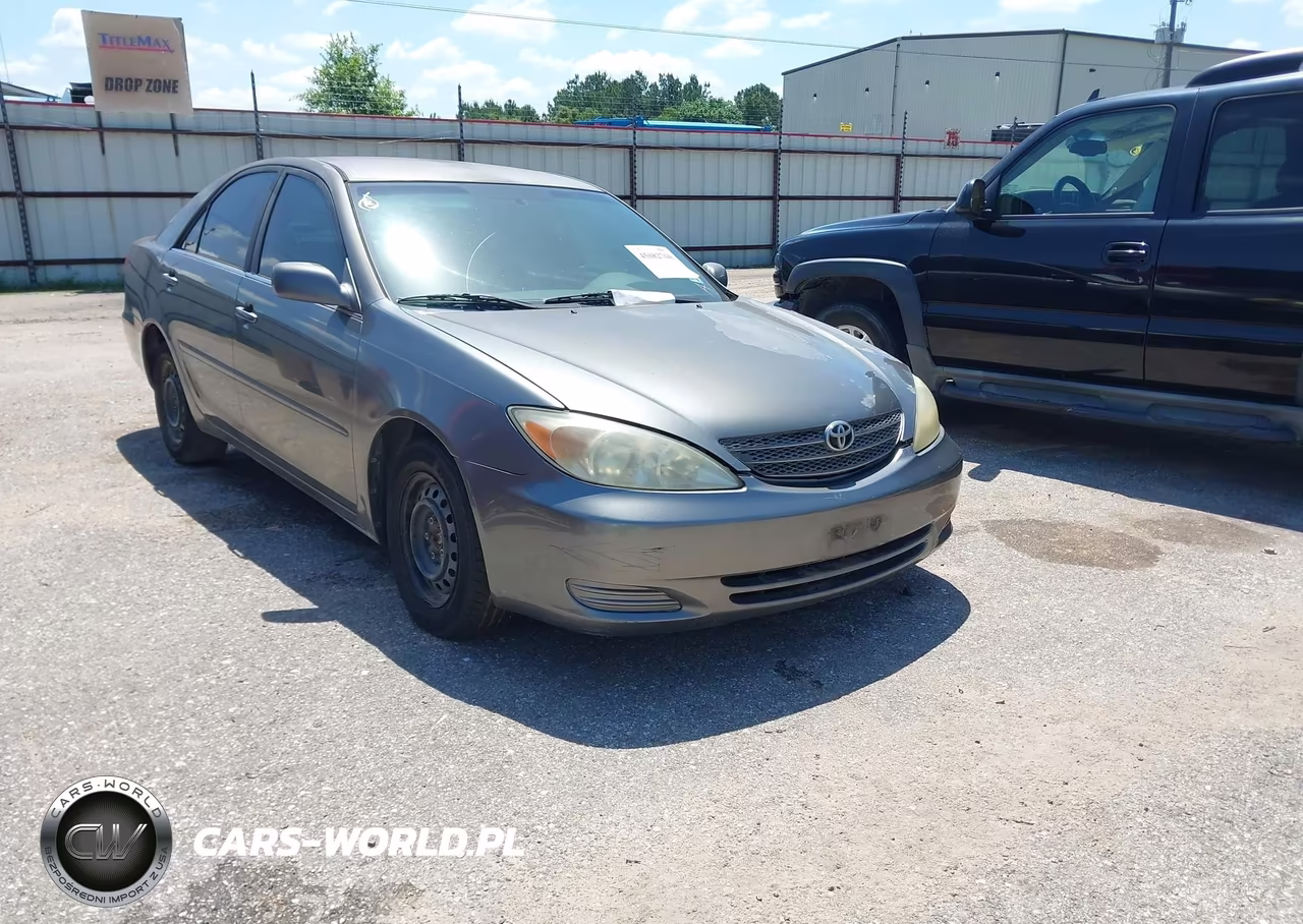 2004 Toyota Camry Le