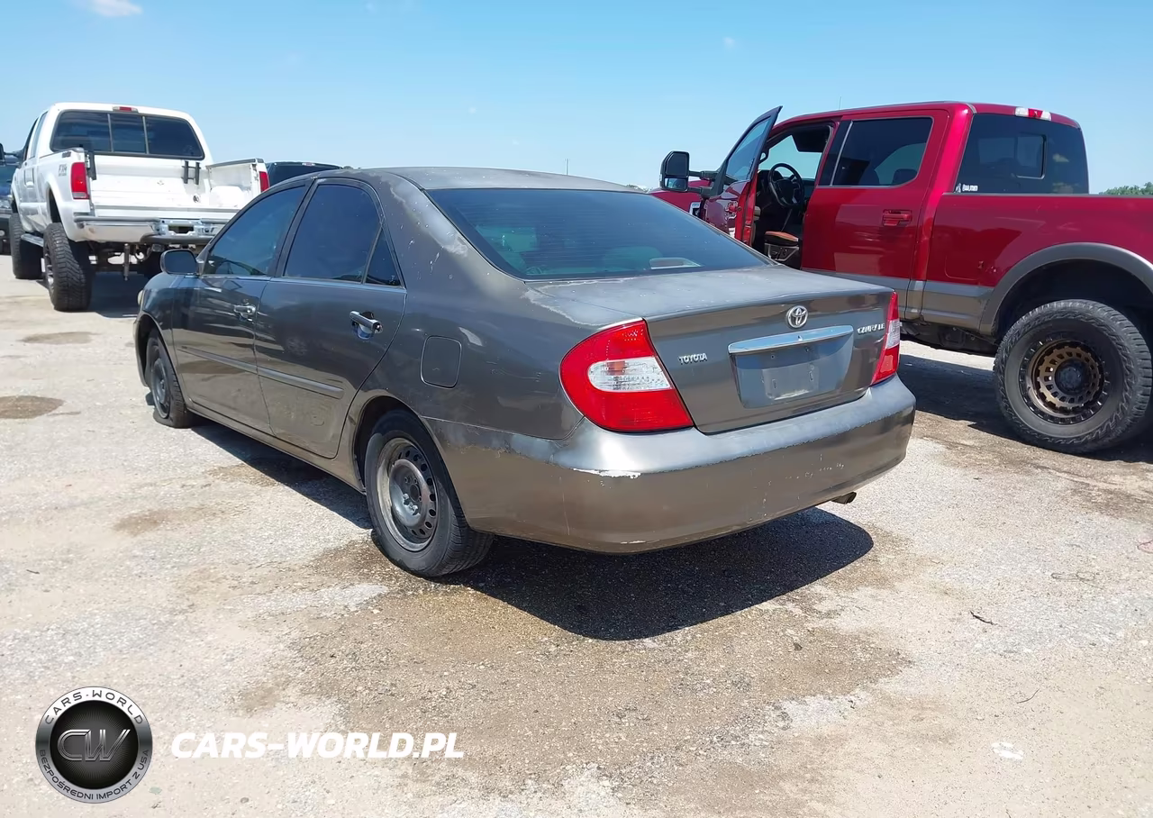 2004 Toyota Camry Le VIN:4T1BE32K44U899479 - 3