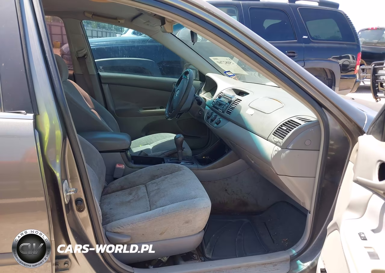 2004 Toyota Camry Le VIN:4T1BE32K44U899479 - 5