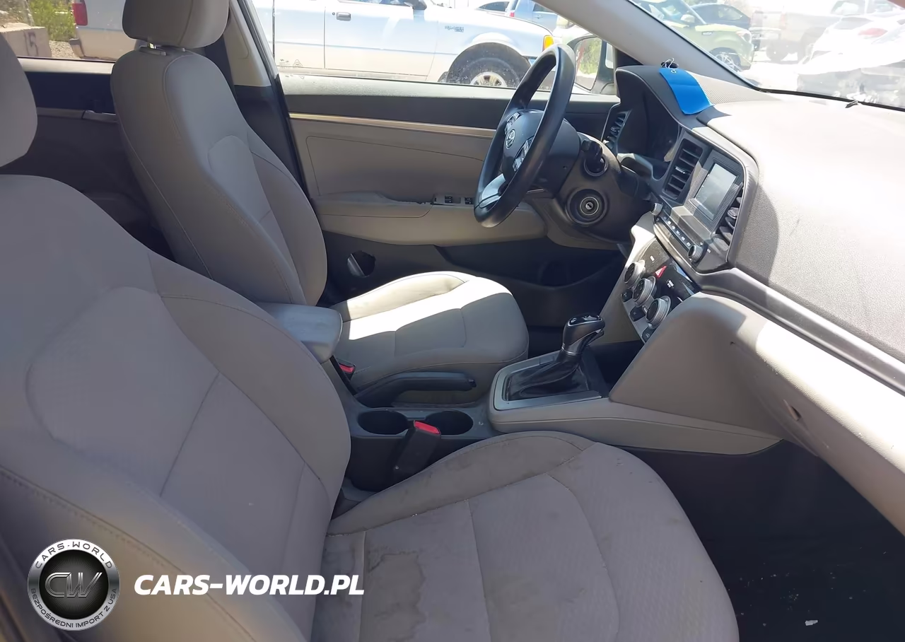 2019 Hyundai Elantra Se VIN:5NPD74LF4KH476861 - 5