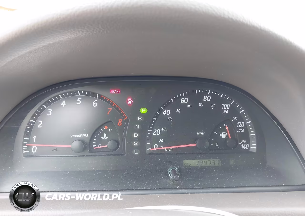 2002 Toyota Camry Le VIN:JTDBE32K120111556 - 7