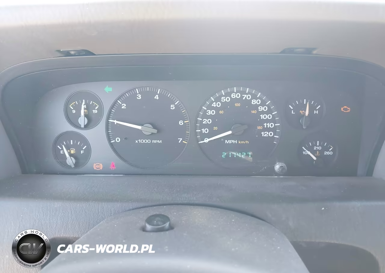 2004 Jeep Grand Cherokee Laredo VIN:1J4GW48S64C219182 - 7