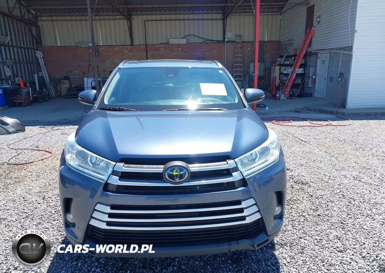 2018 Toyota Highlander Xle VIN:5TDJZRFH3JS847136 - 12