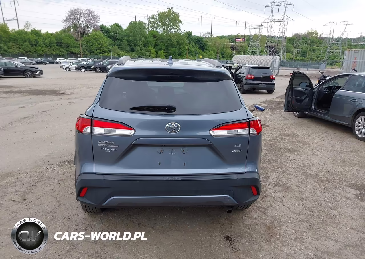2022 Toyota Corolla Cross Le VIN:7MUCAABG2NV006256 - 16