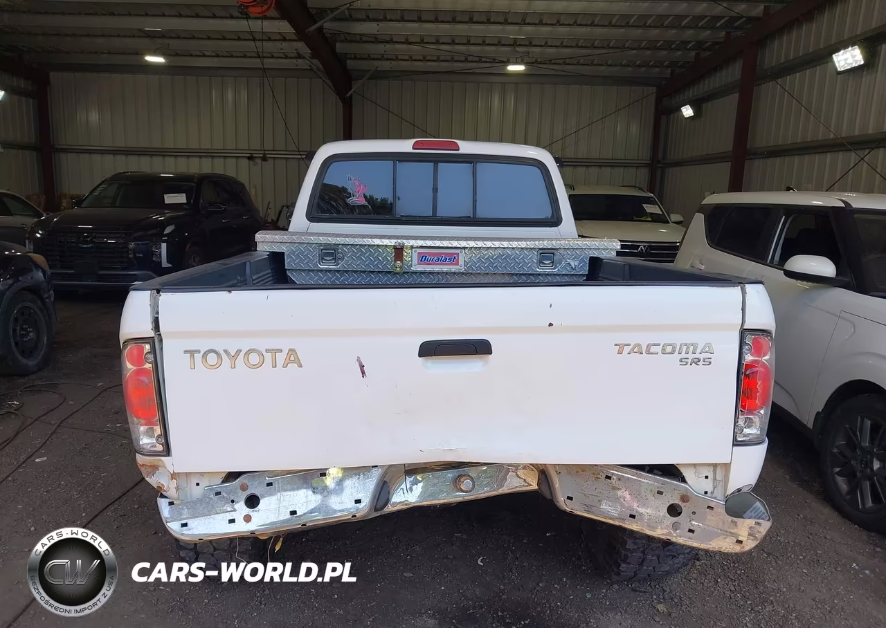 1999 Toyota Tacoma VIN:4TAWM72N1XZ464075 - 16