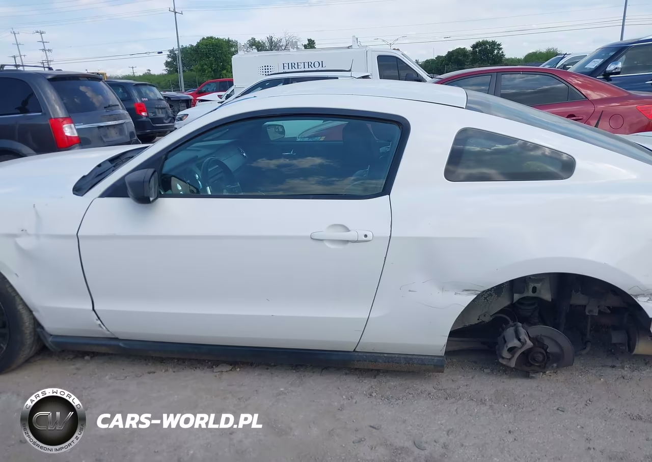 2012 Ford Mustang V6 Premium VIN:1ZVBP8AM6C5205606 - 15