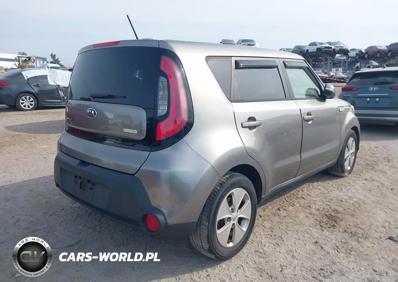 2014 Kia Soul + VIN:KNDJP3A59E7045657 - 4