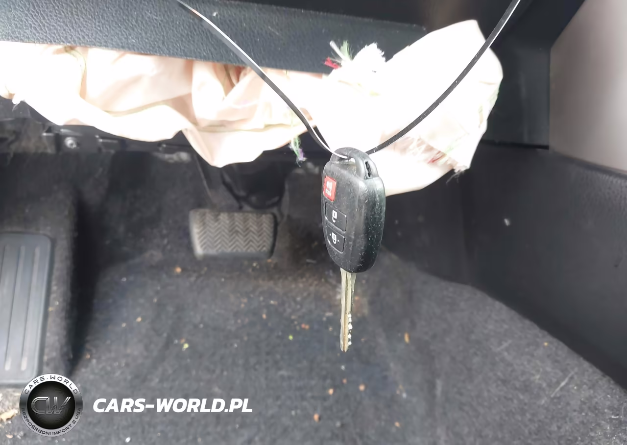 2018 Toyota Rav4 Le VIN:JTMBFREV9JJ244662 - 11