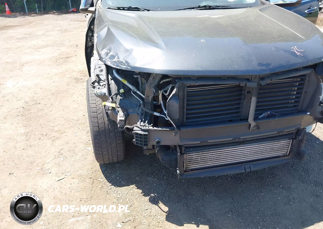 2018 Chevrolet Equinox Premier VIN:2GNAXVEV7J6191580 - 18