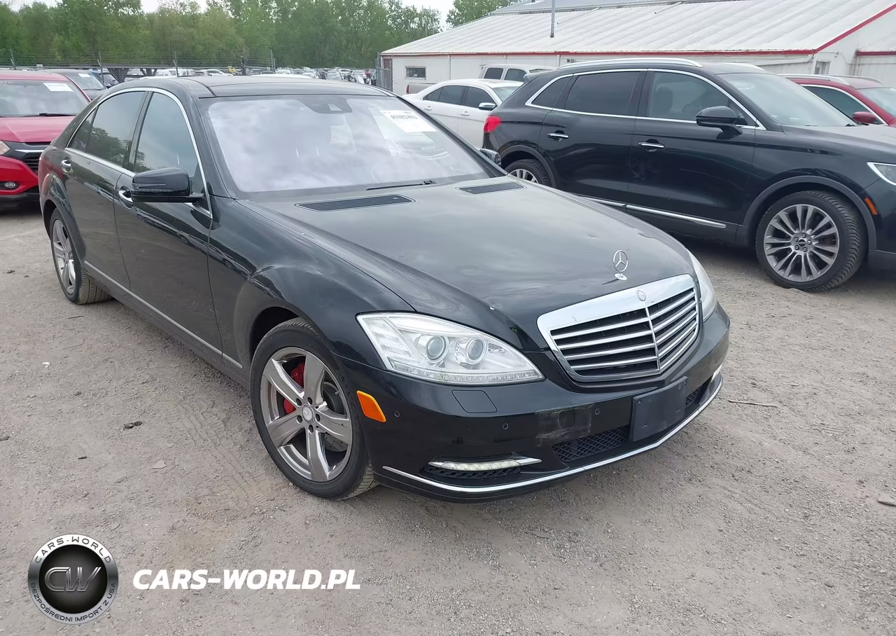 2011 Mercedes-Benz S 550 4Matic