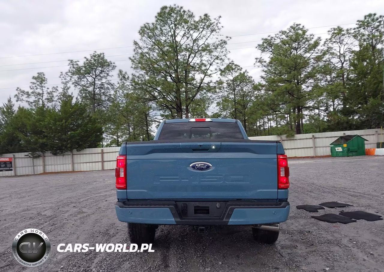 2023 Ford F-150 Xlt VIN:1FTFW1E50PKF15131 - 17