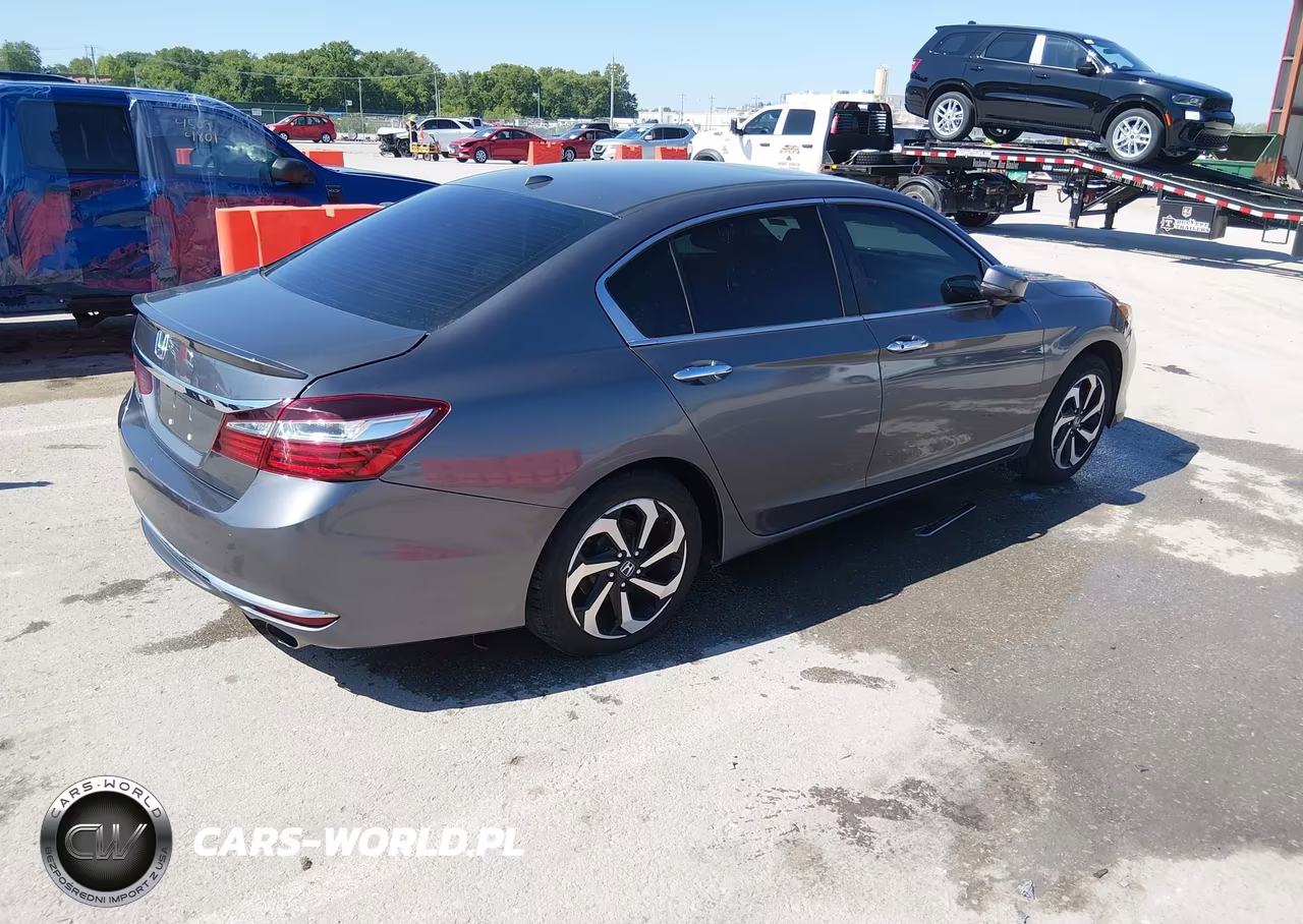 2017 Honda Accord Ex-L VIN:1HGCR2F82HA056928 - 4