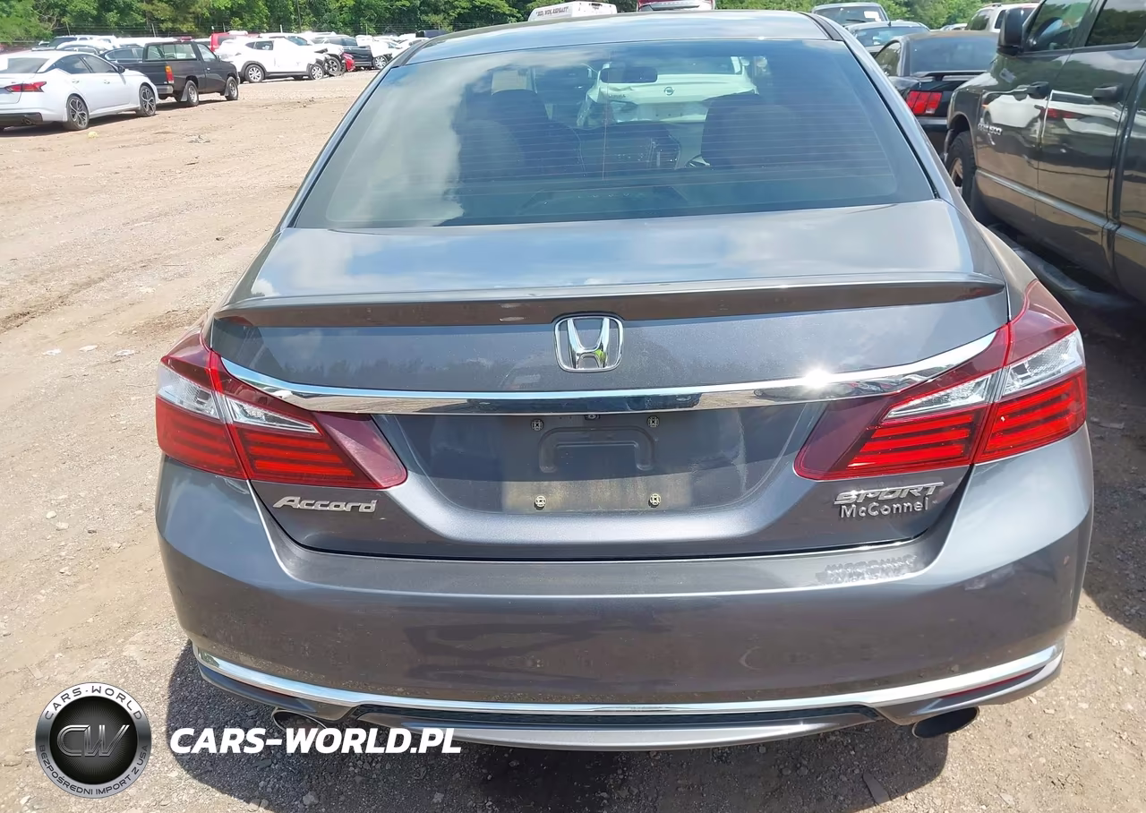 2017 Honda Accord Sport VIN:1HGCR2F55HA031656 - 16