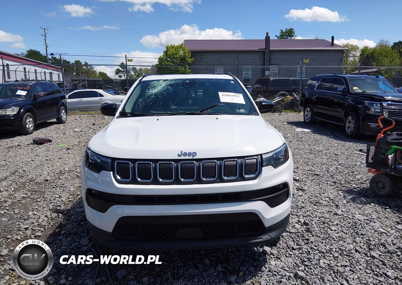 2022 Jeep Compass Latitude Lux 4X4 VIN:3C4NJDFB3NT231990 - 13