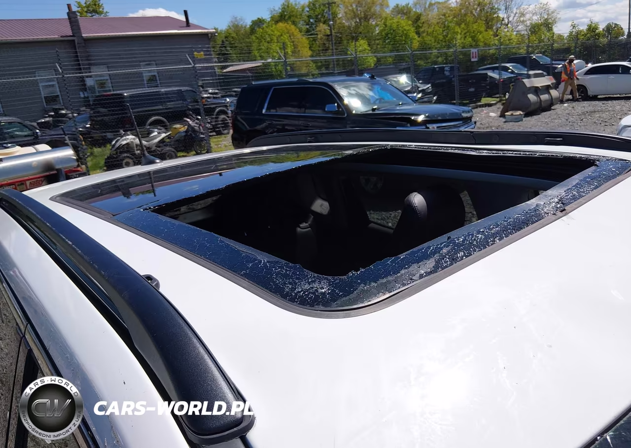 2022 Jeep Compass Latitude Lux 4X4 VIN:3C4NJDFB3NT231990 - 18