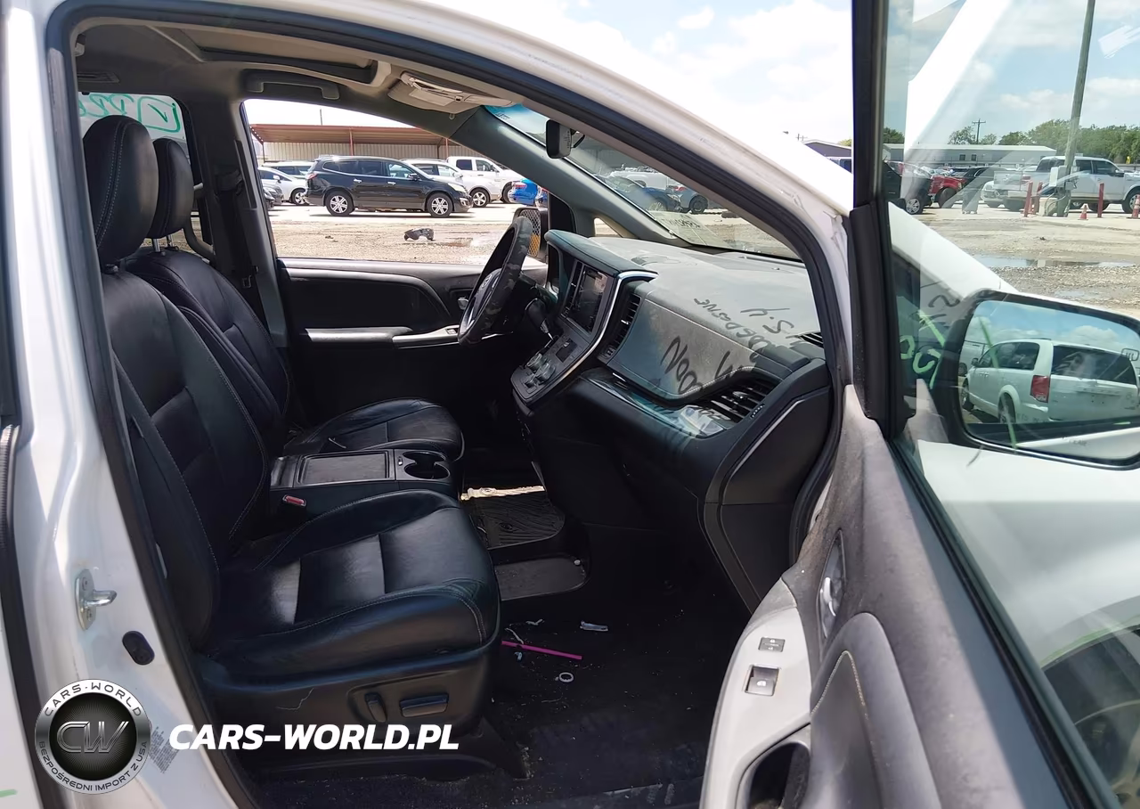 2015 Toyota Sienna Se 8 Passenger VIN:5TDXK3DCXFS586324 - 5