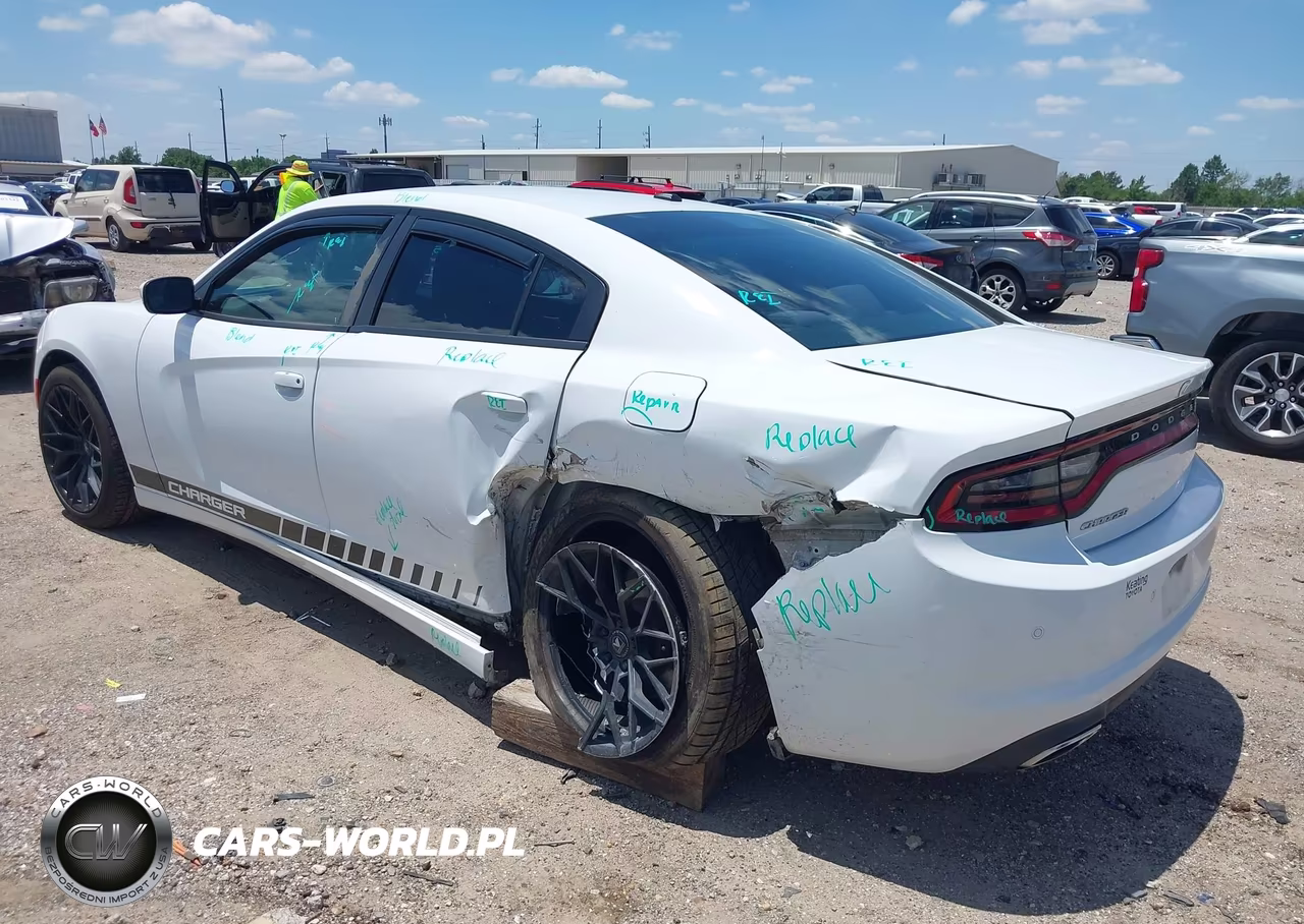 2020 Dodge Charger Sxt Rwd VIN:2C3CDXBG9LH126592 - 3