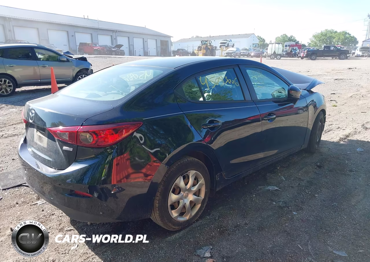 2017 Mazda Mazda3 Sport VIN:3MZBN1U70HM150736 - 4