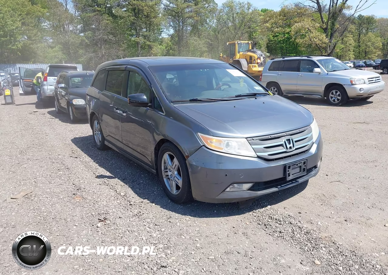 2011 Honda Odyssey Touring-Touring Elite