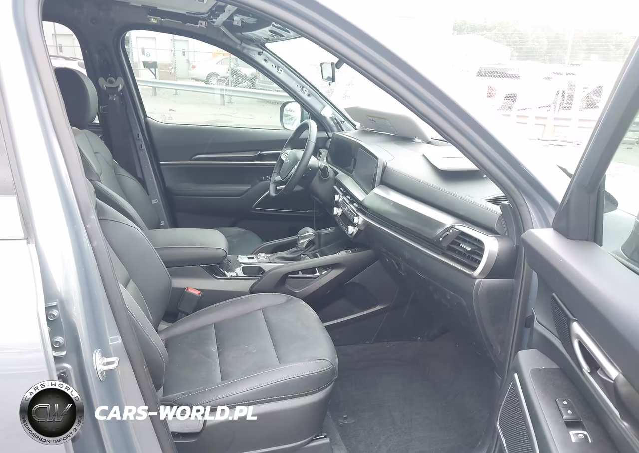 2025 Kia Telluride S VIN:5XYP6DGC2SG717890 - 5