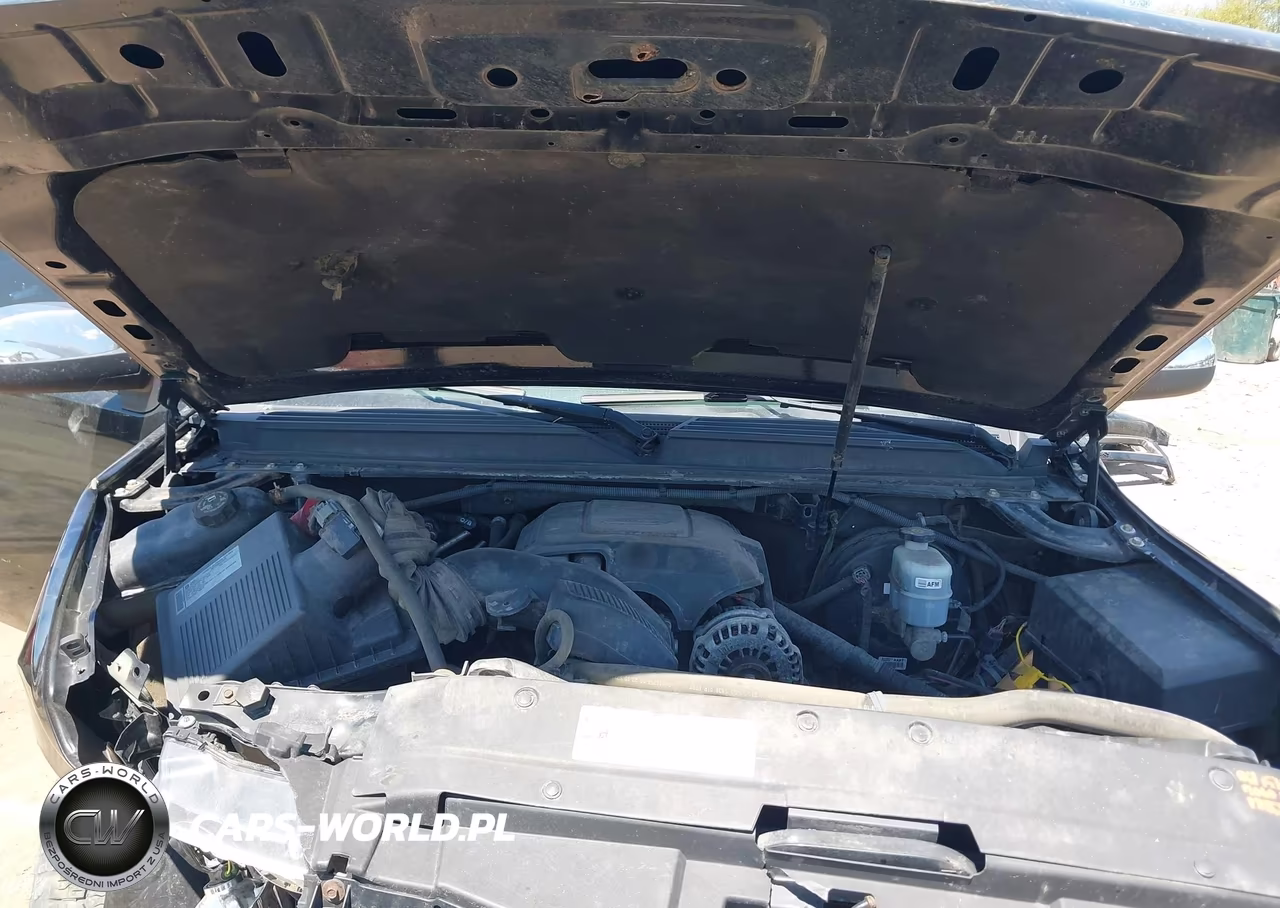 2010 Chevrolet Tahoe Ltz VIN:1GNUKCE02AR200503 - 10