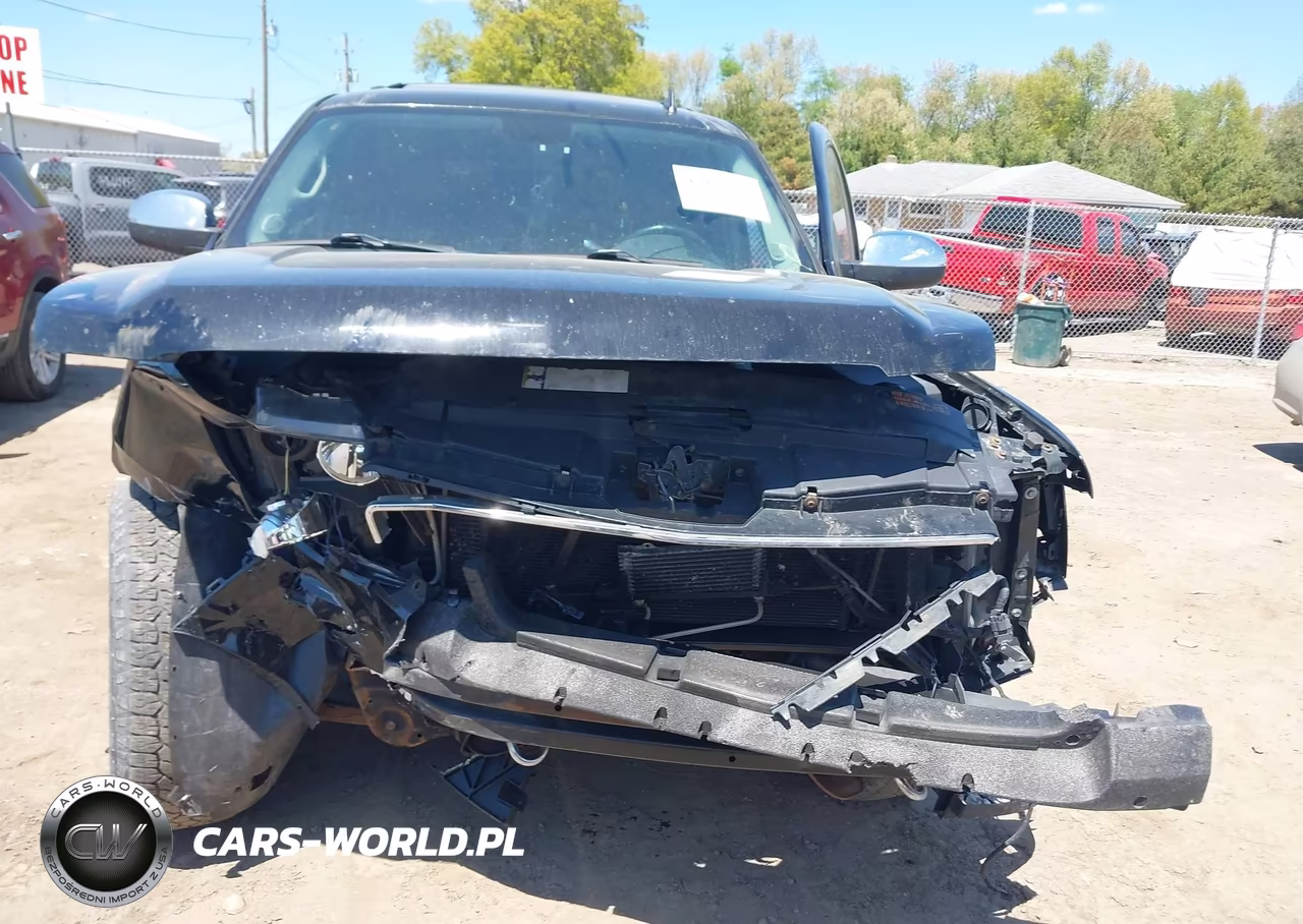 2010 Chevrolet Tahoe Ltz VIN:1GNUKCE02AR200503 - 6
